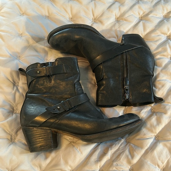 Rag and Bone genuine leather boots - Picture 3 of 6